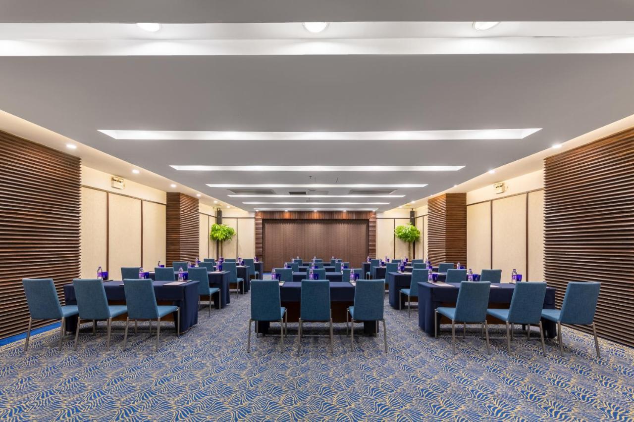 Crowne Plaza Foshan By Ihg - Canton Fair Free Shuttle Bus Dış mekan fotoğraf